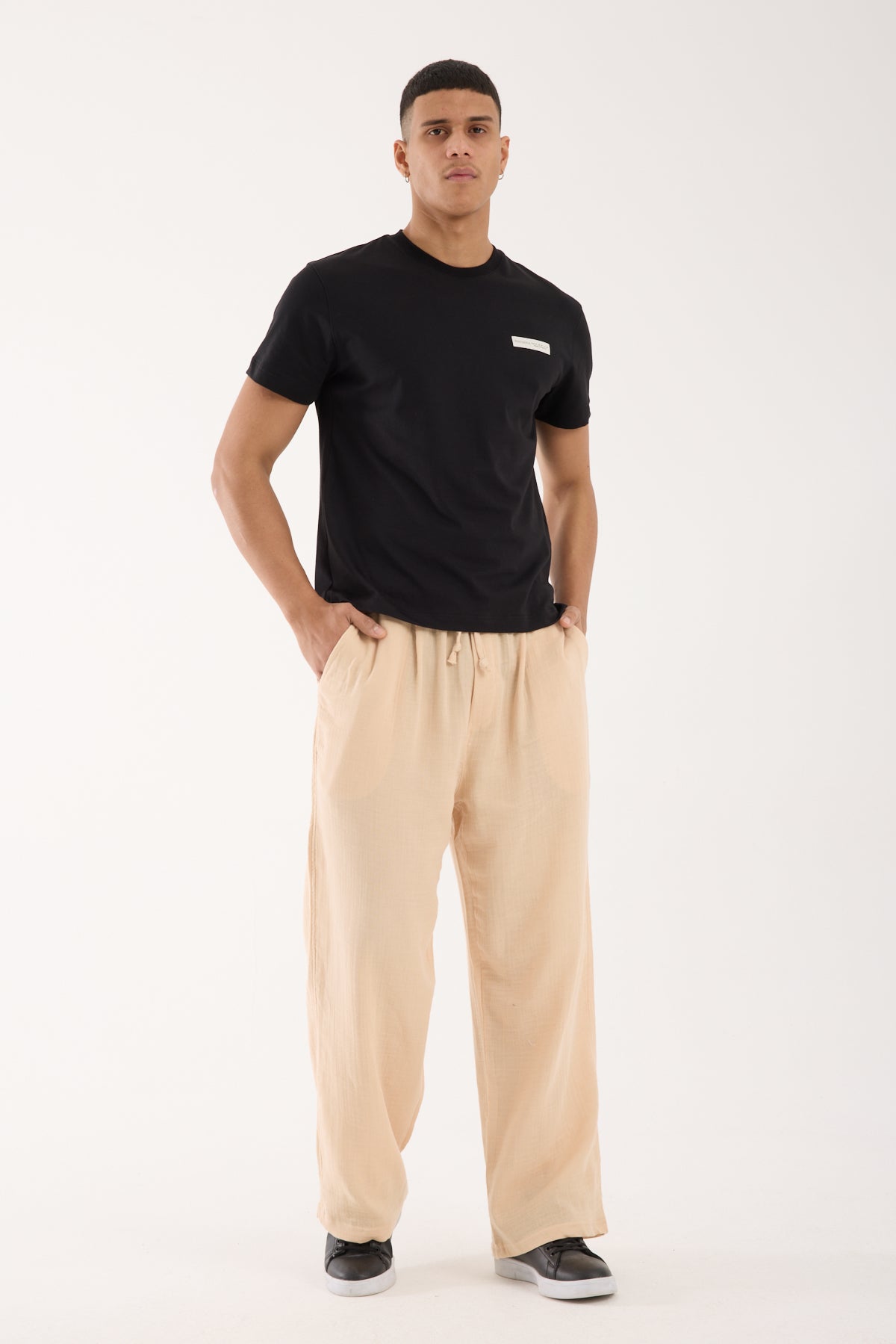 color:beige