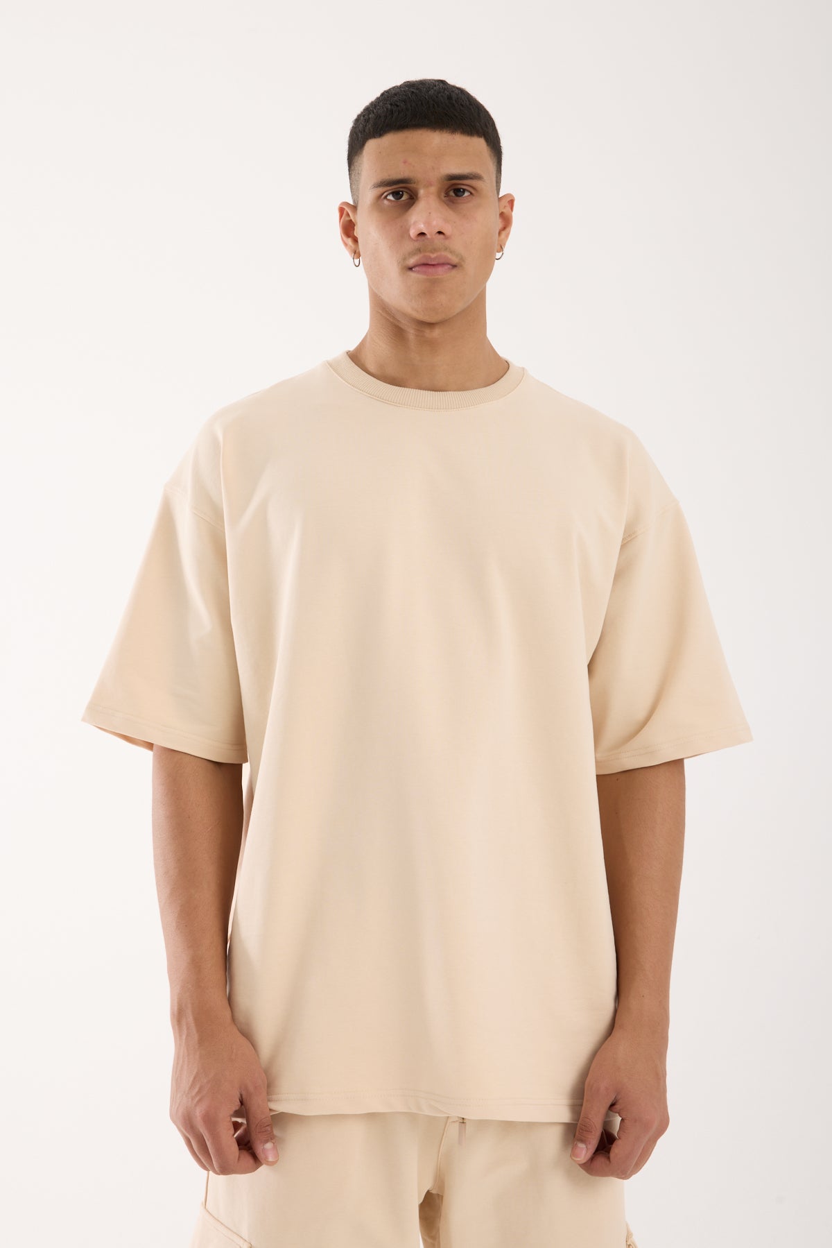 color:beige