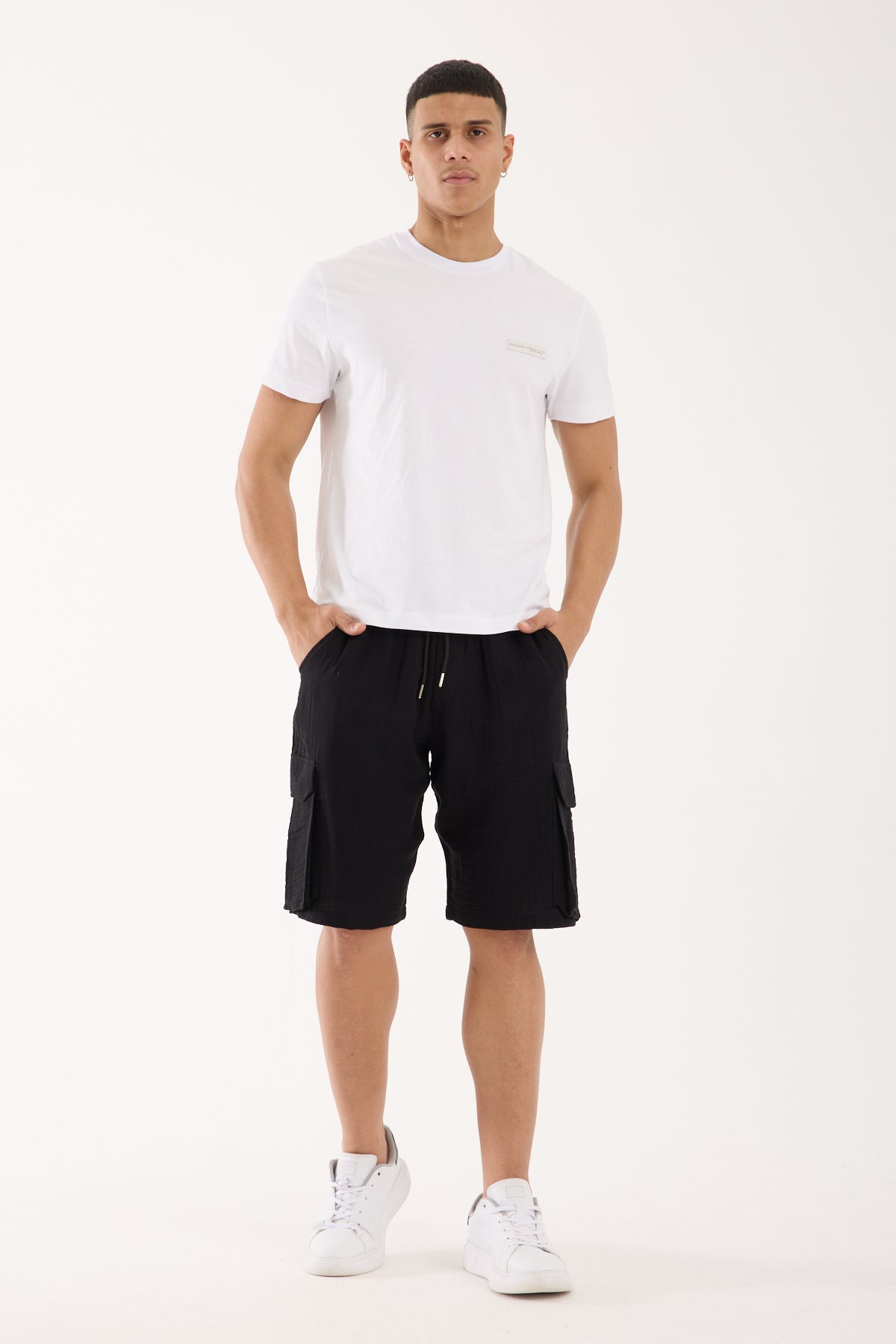 color-card:black color:black