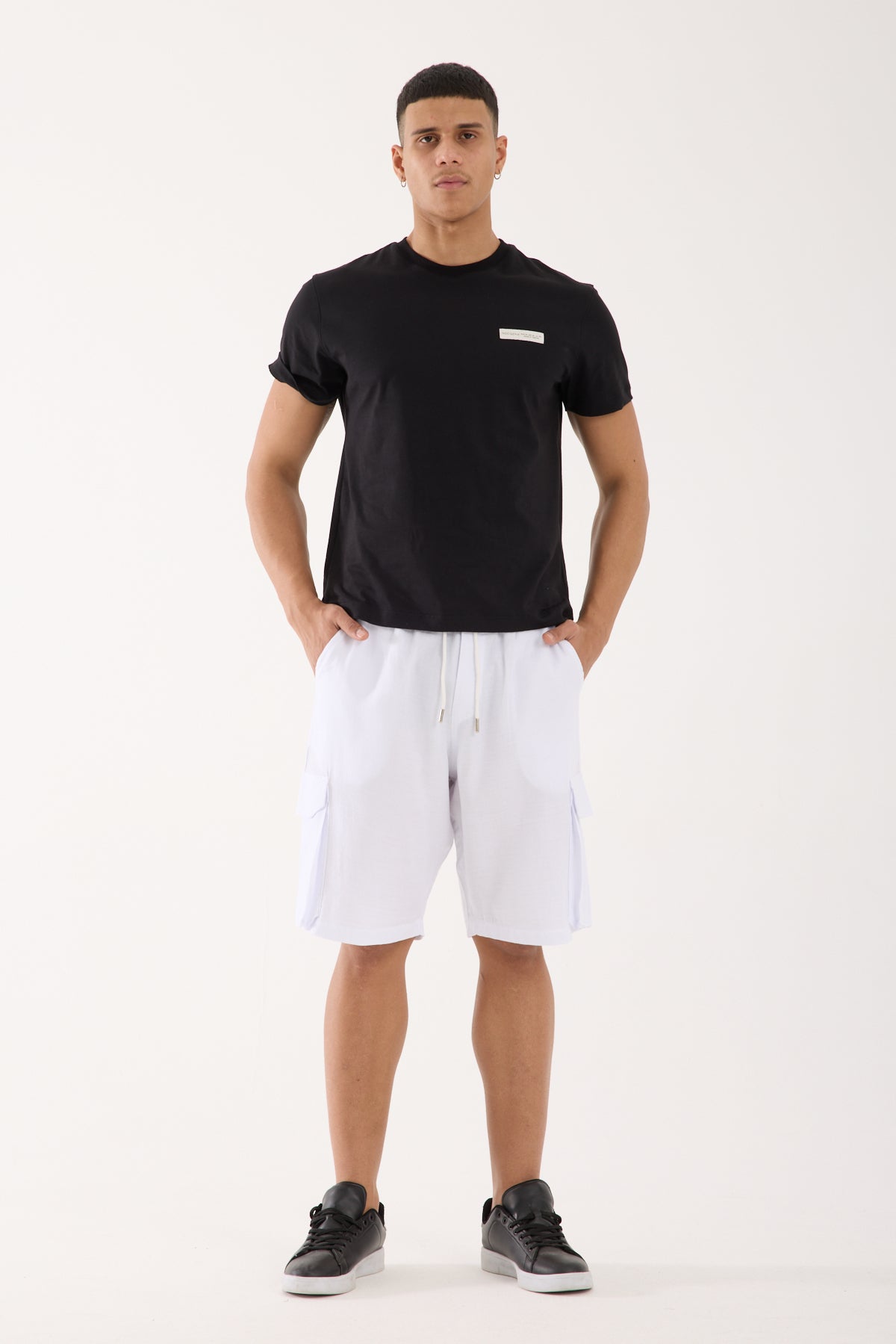 color-card:white color:white