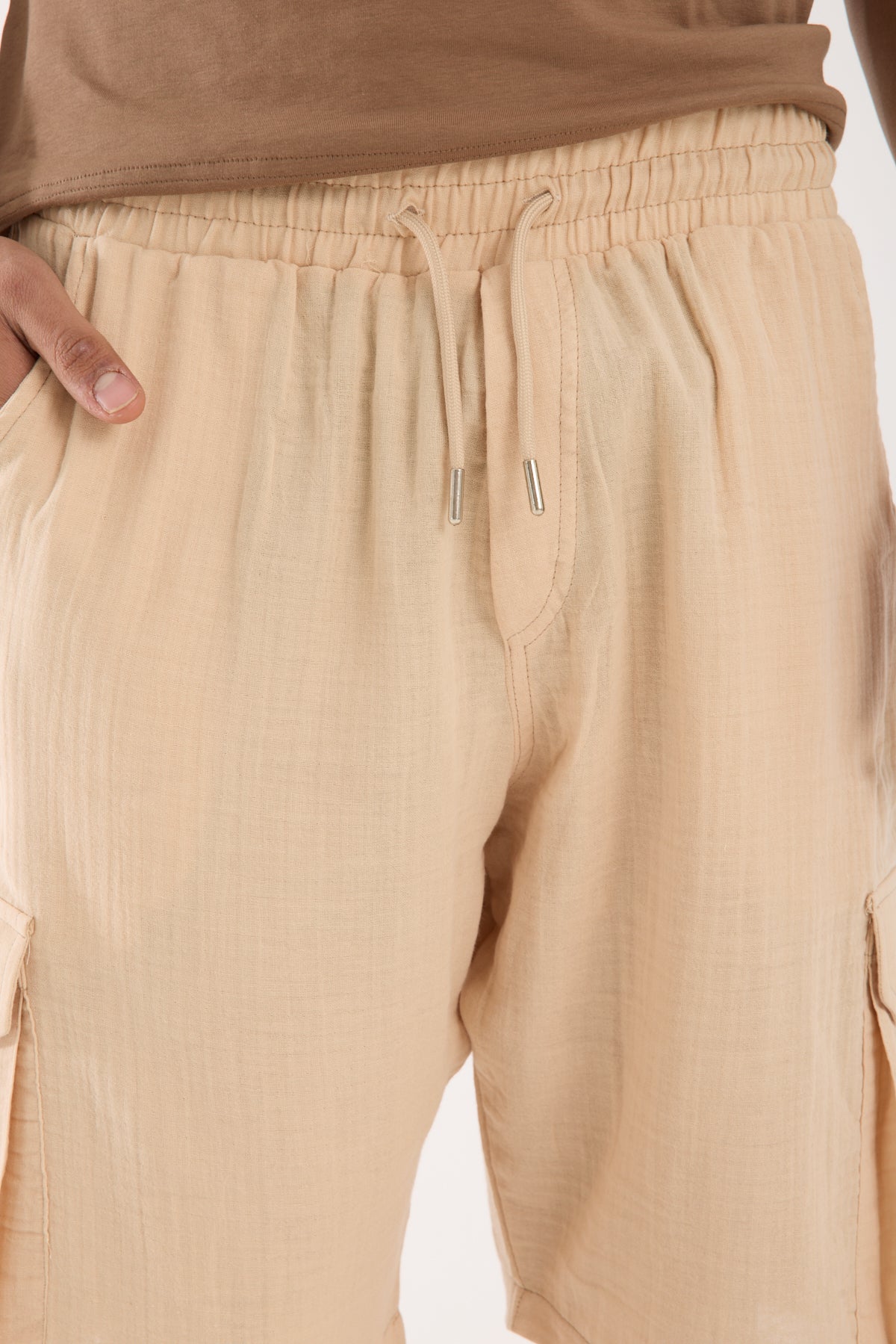 color:beige