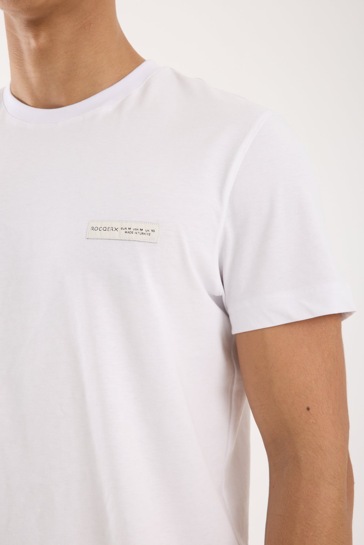 color-card:white 