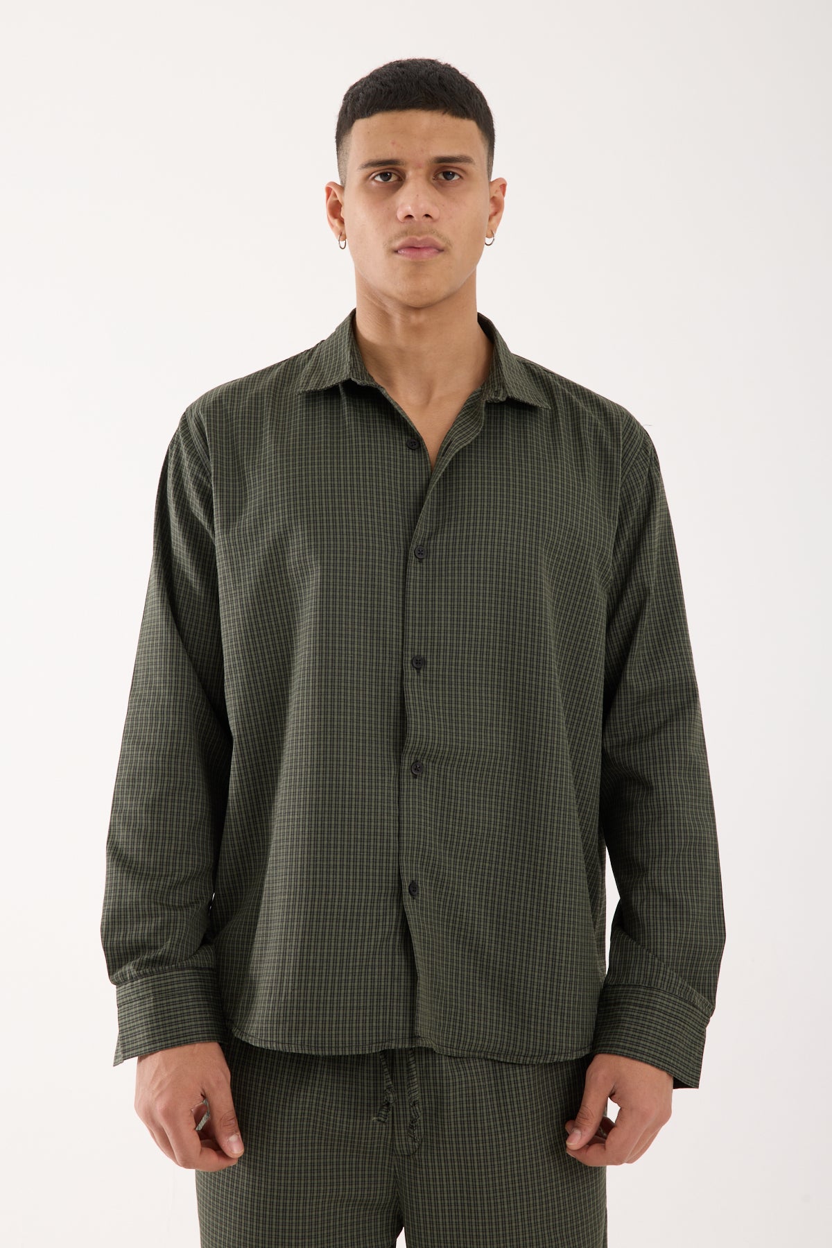 color:khaki