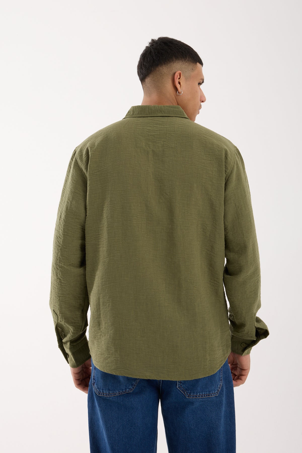 color:khaki