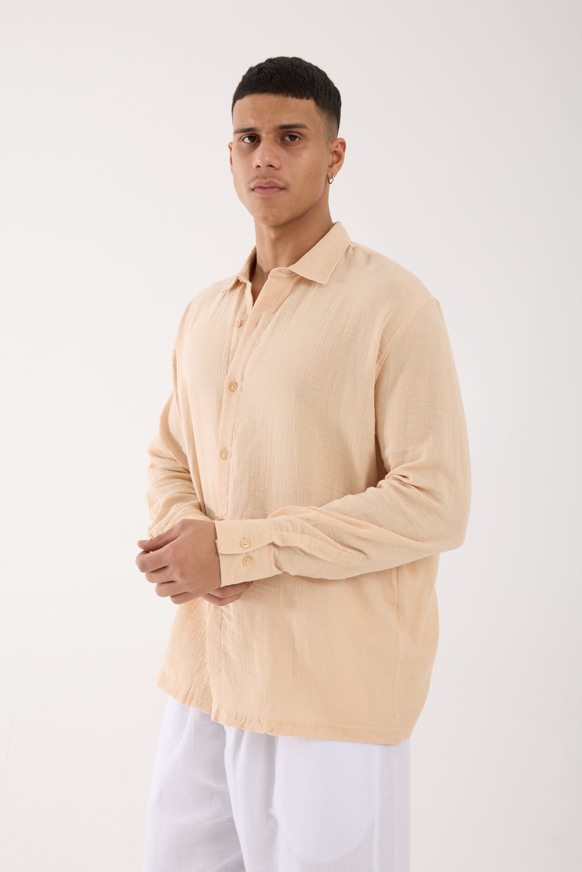 color:beige