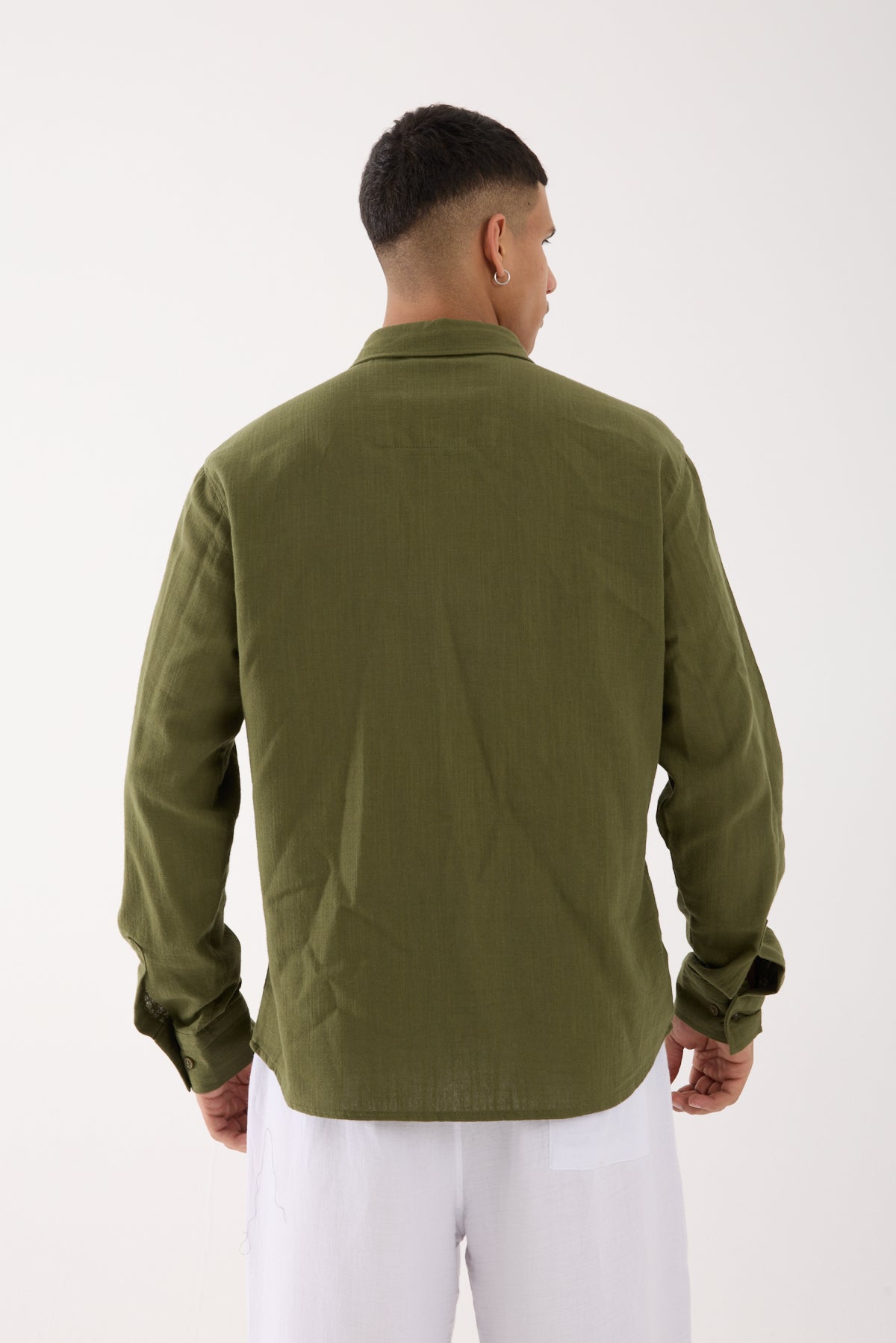 color:khaki