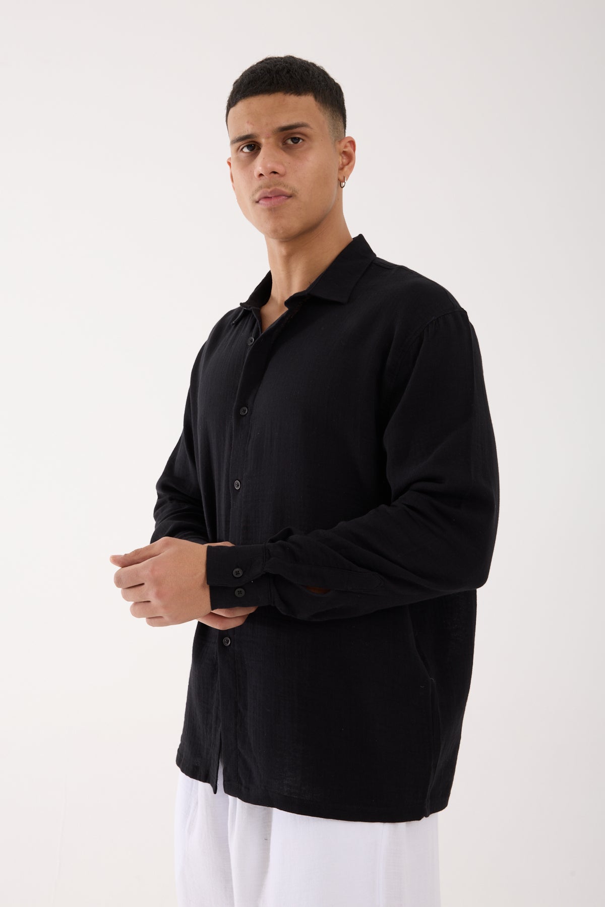 color:black