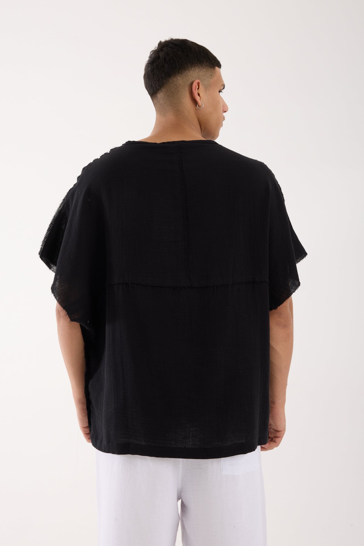 color:black