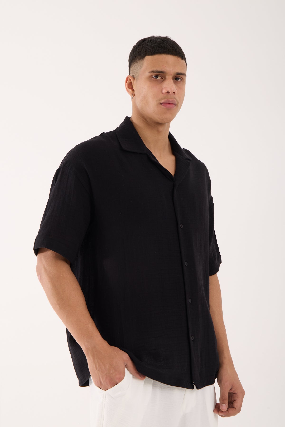 color:black