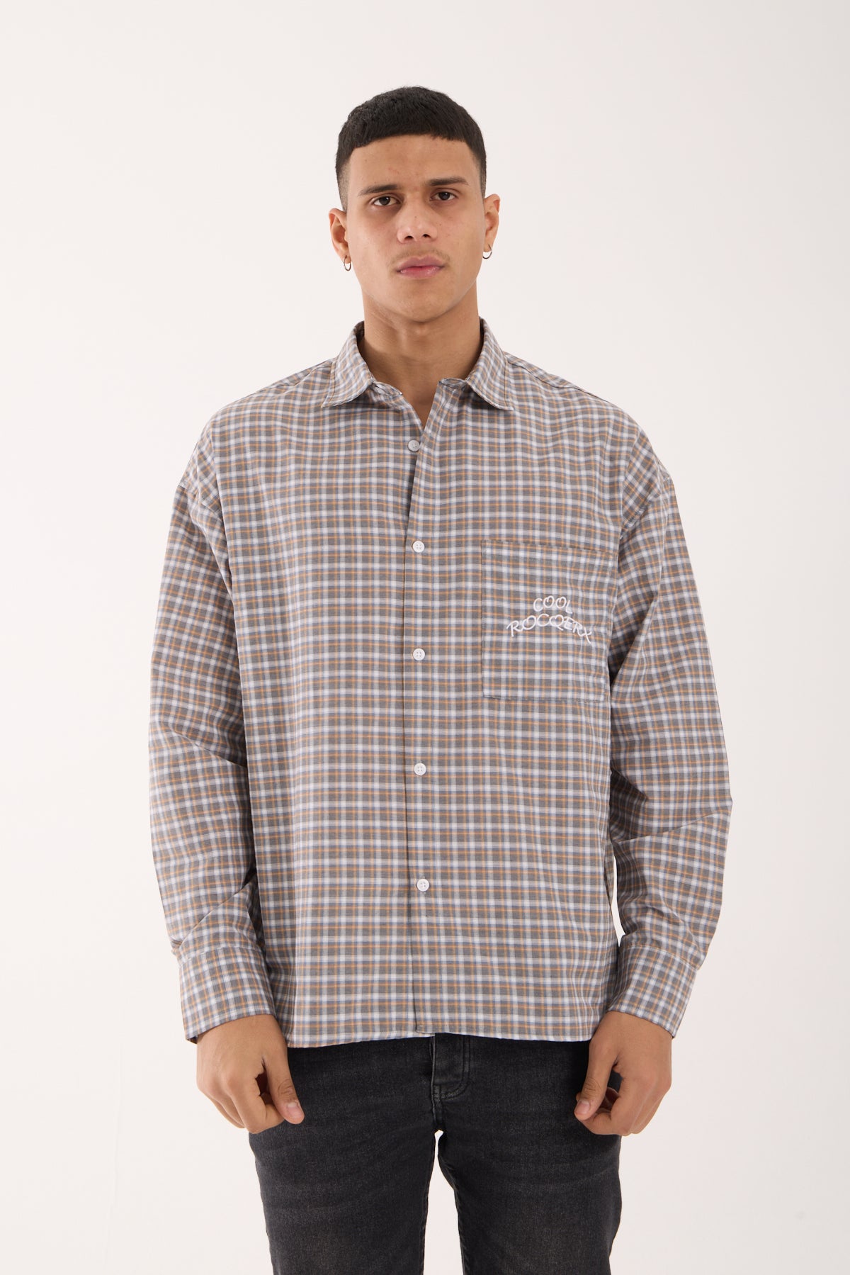 color-caard:gray color:gray