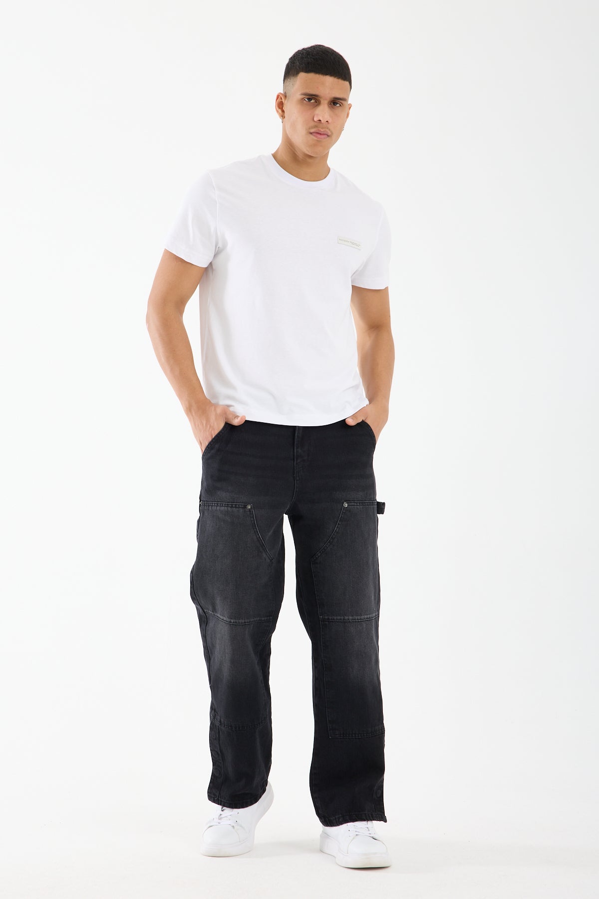 color-card:black color:black
