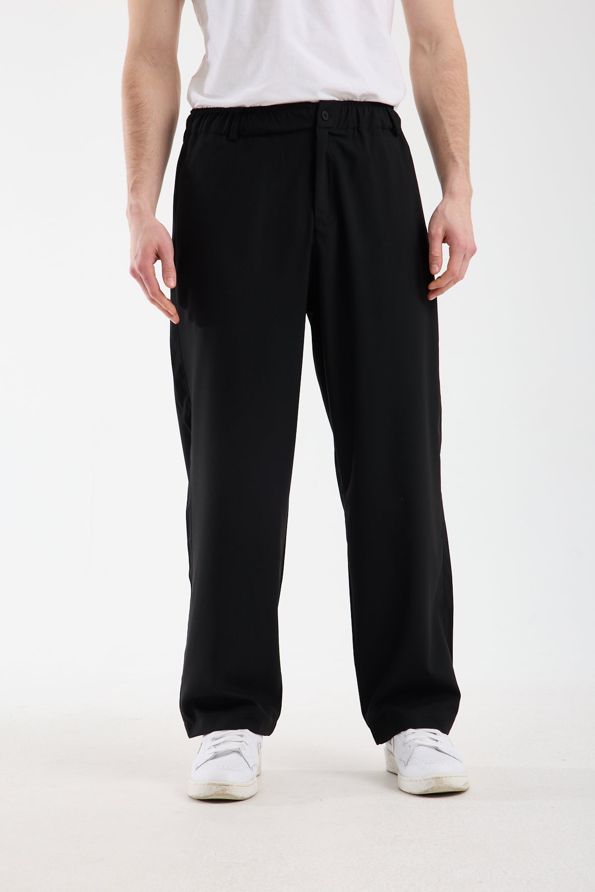 color:black