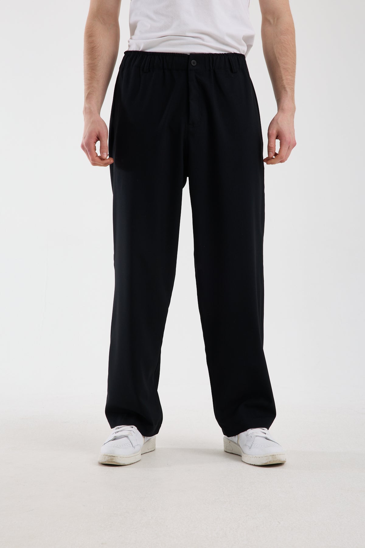 color:navy