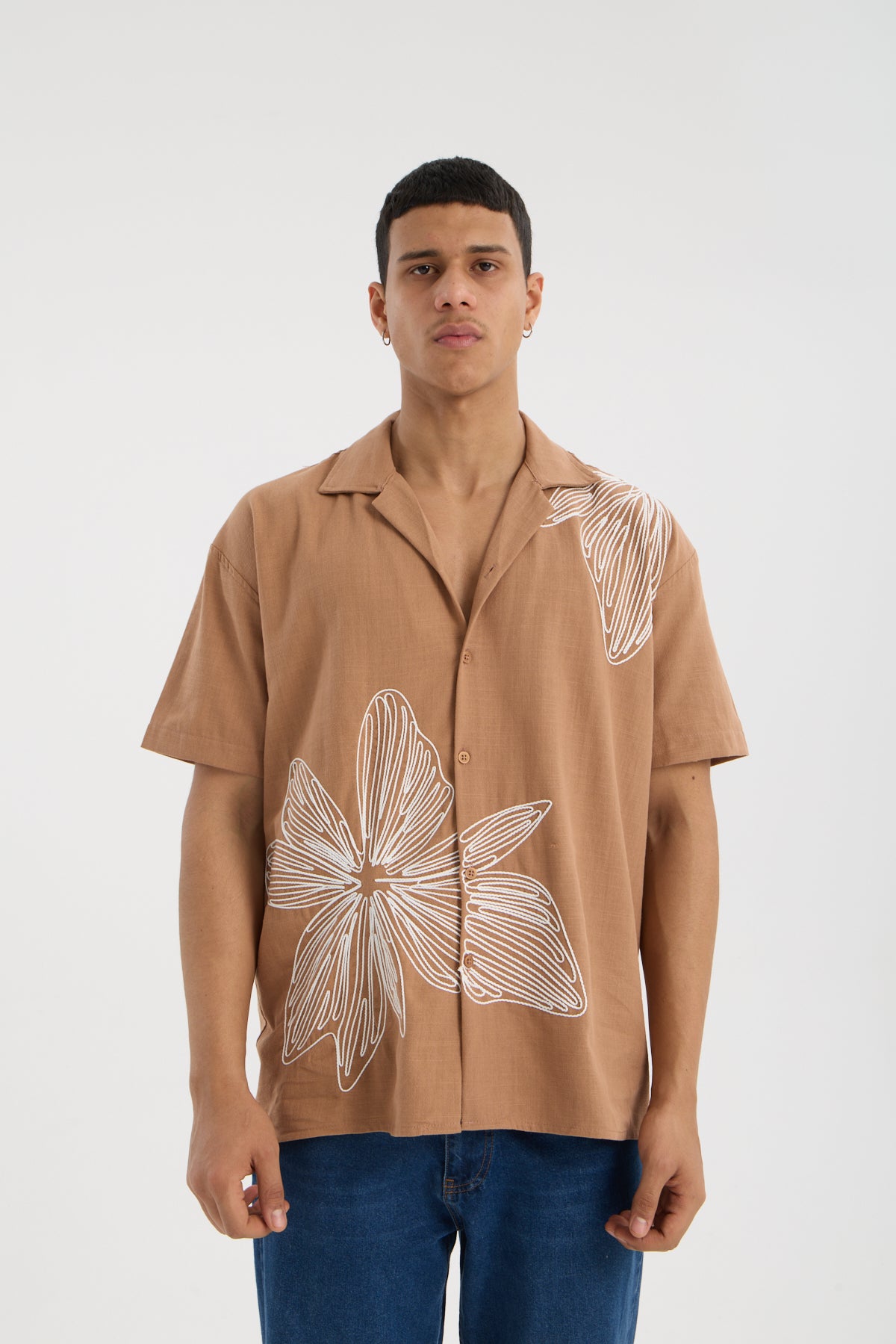 Camp Collar Short Sleeve Shirt with Front Embroidery R-6091