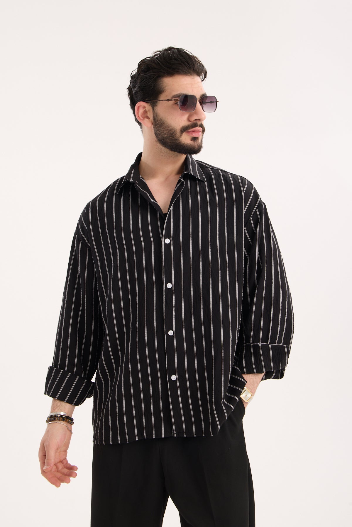color-card:black color:black