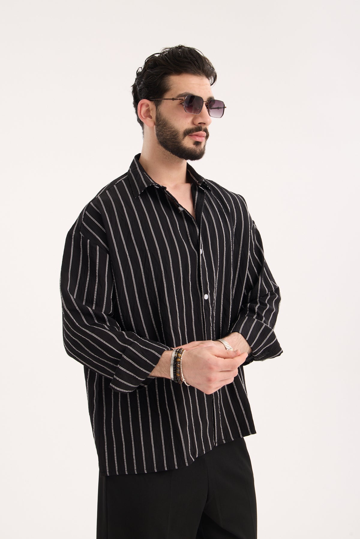 color:black