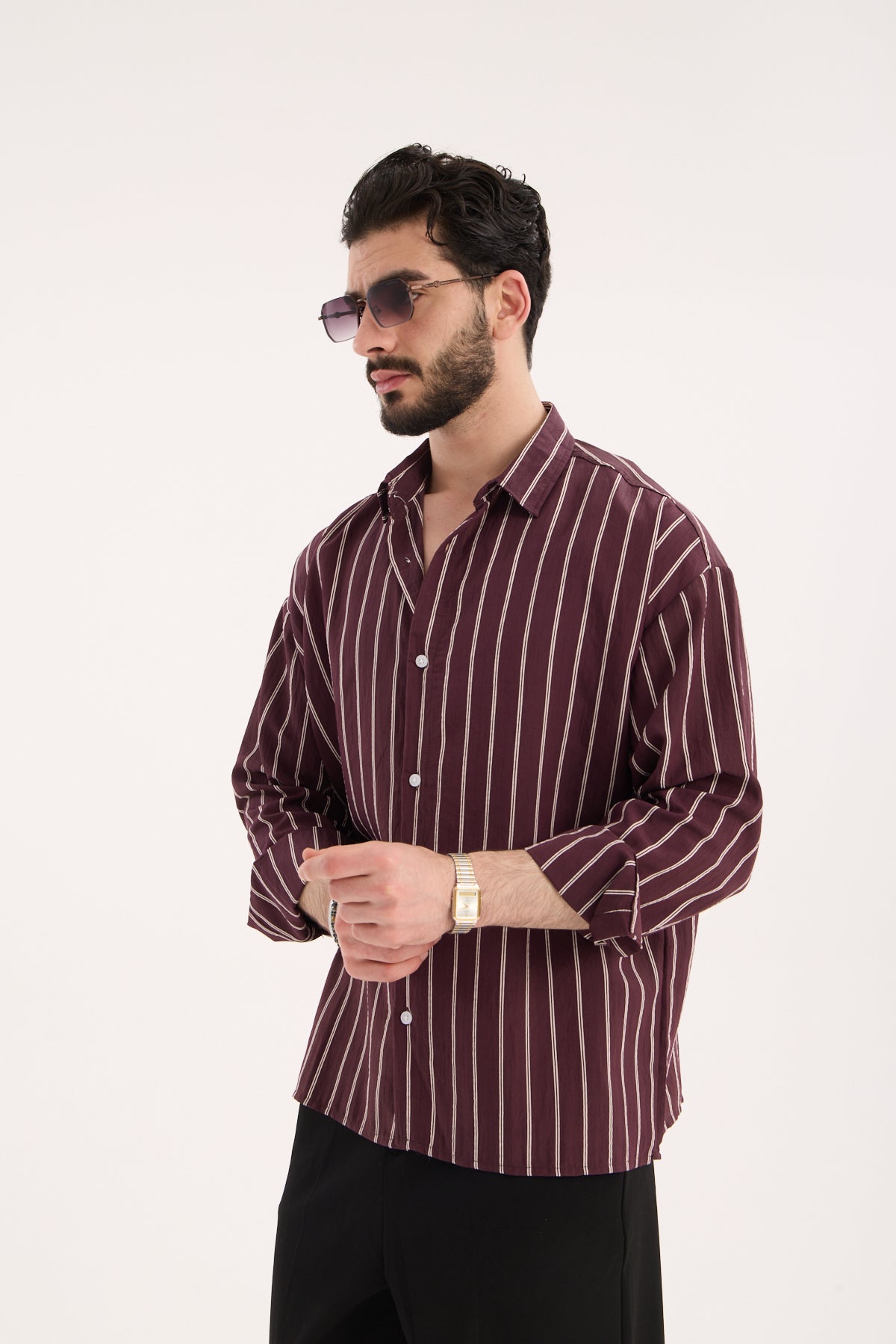color:burgundy 