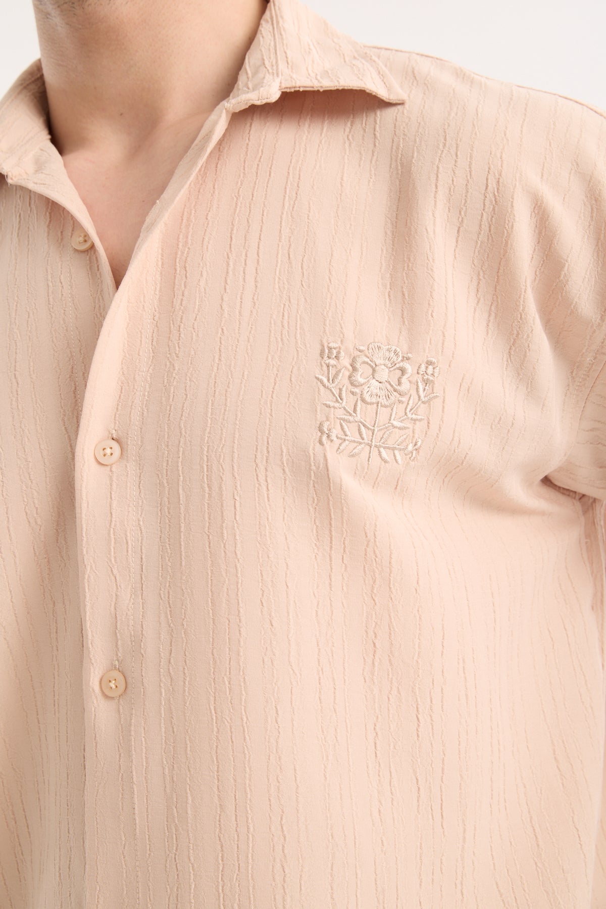 color:beige