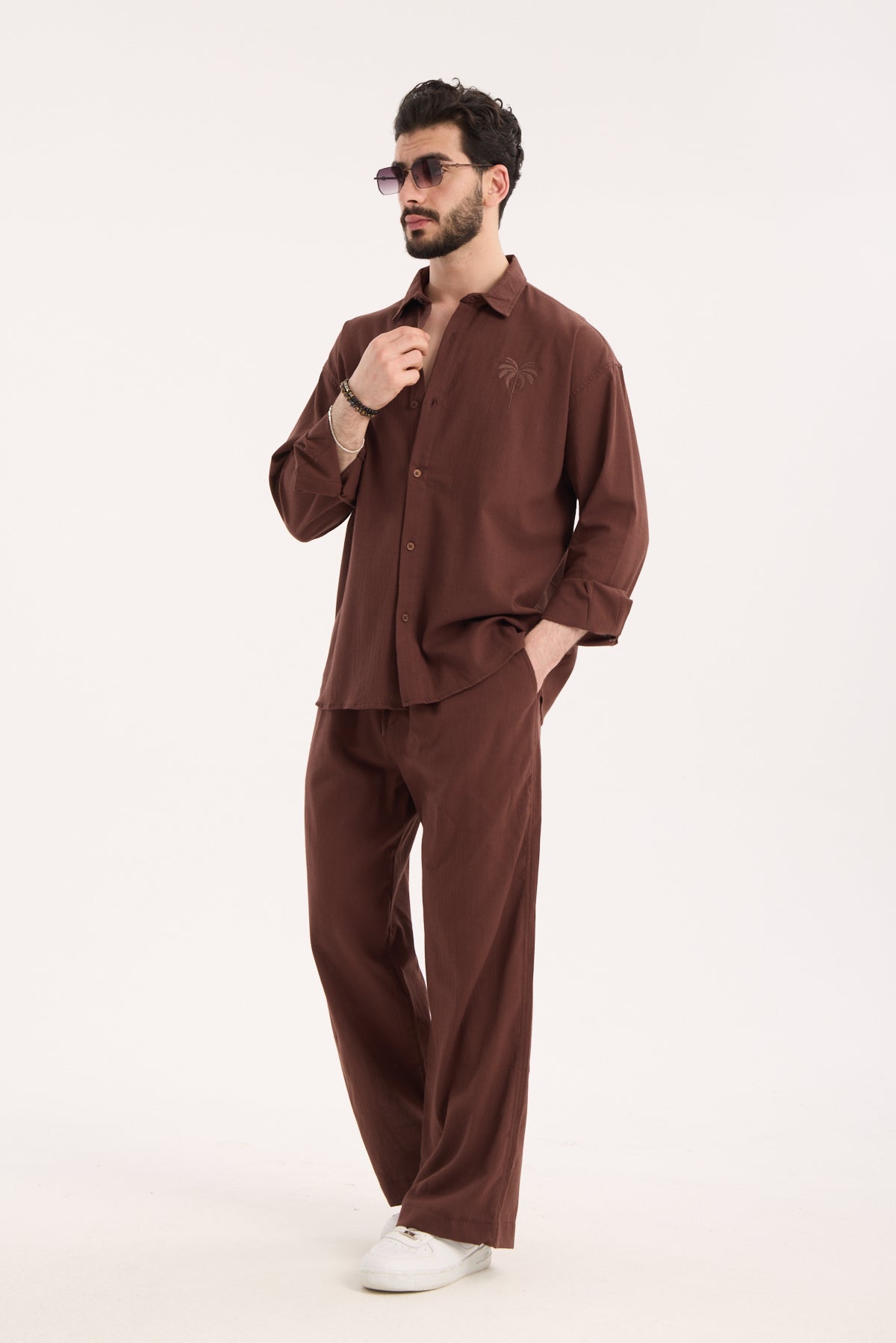 color:brown