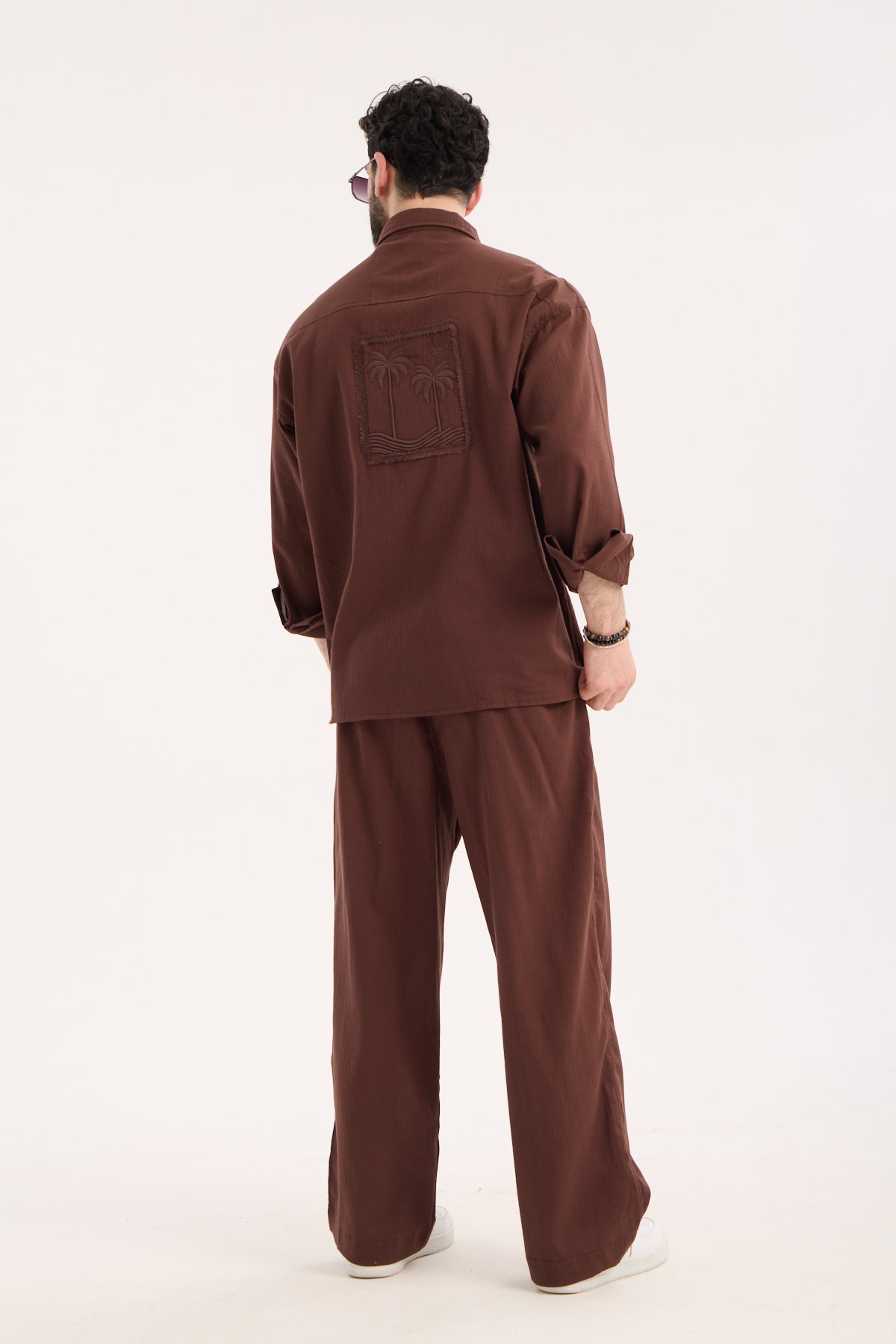  color:brown