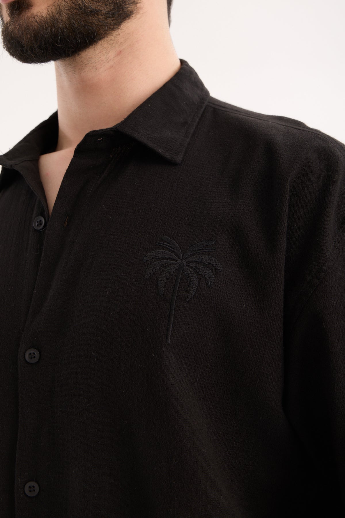  color:black