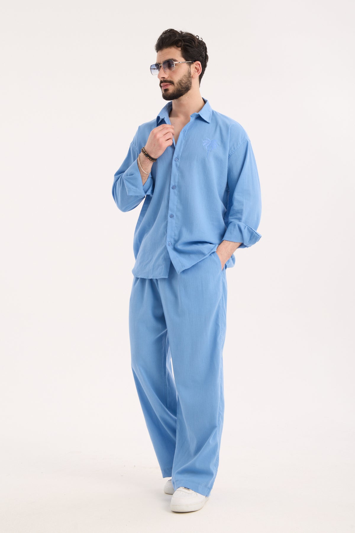  color:blue