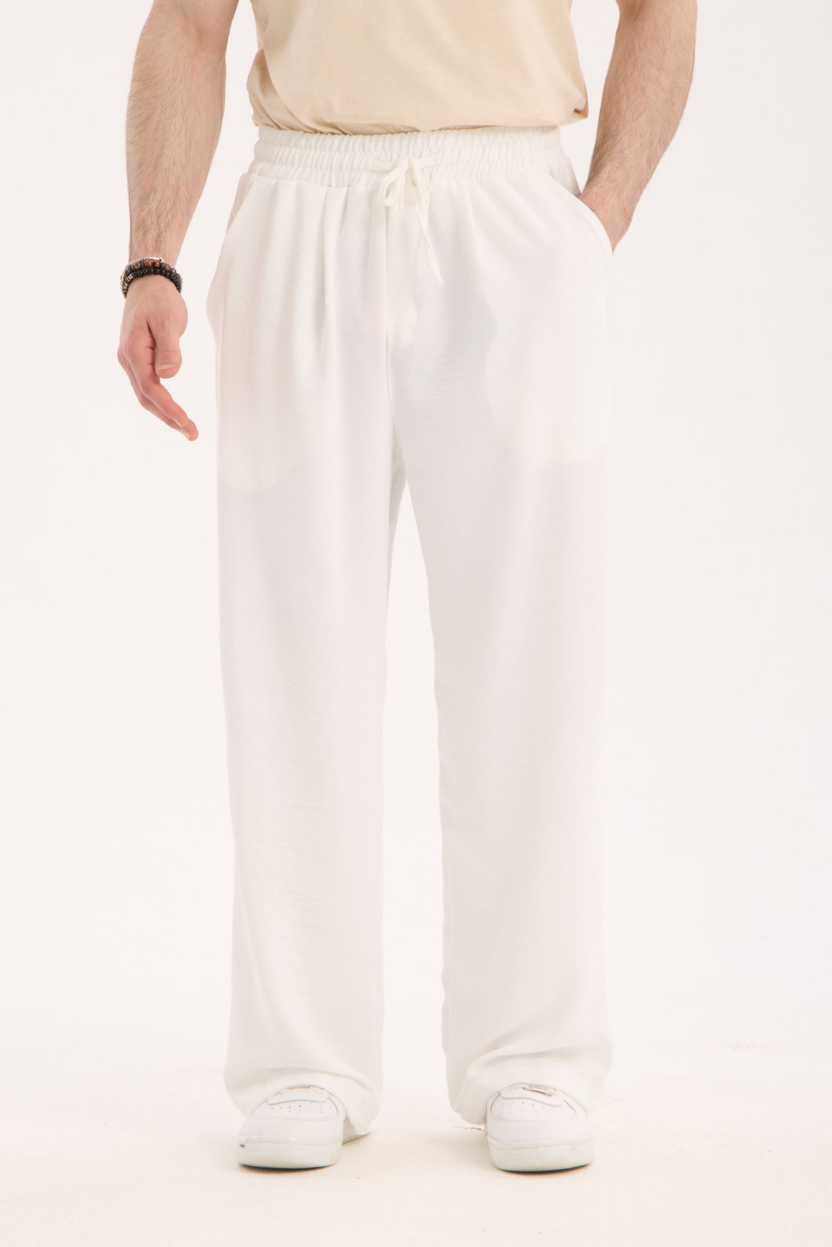 color-card:white color:white