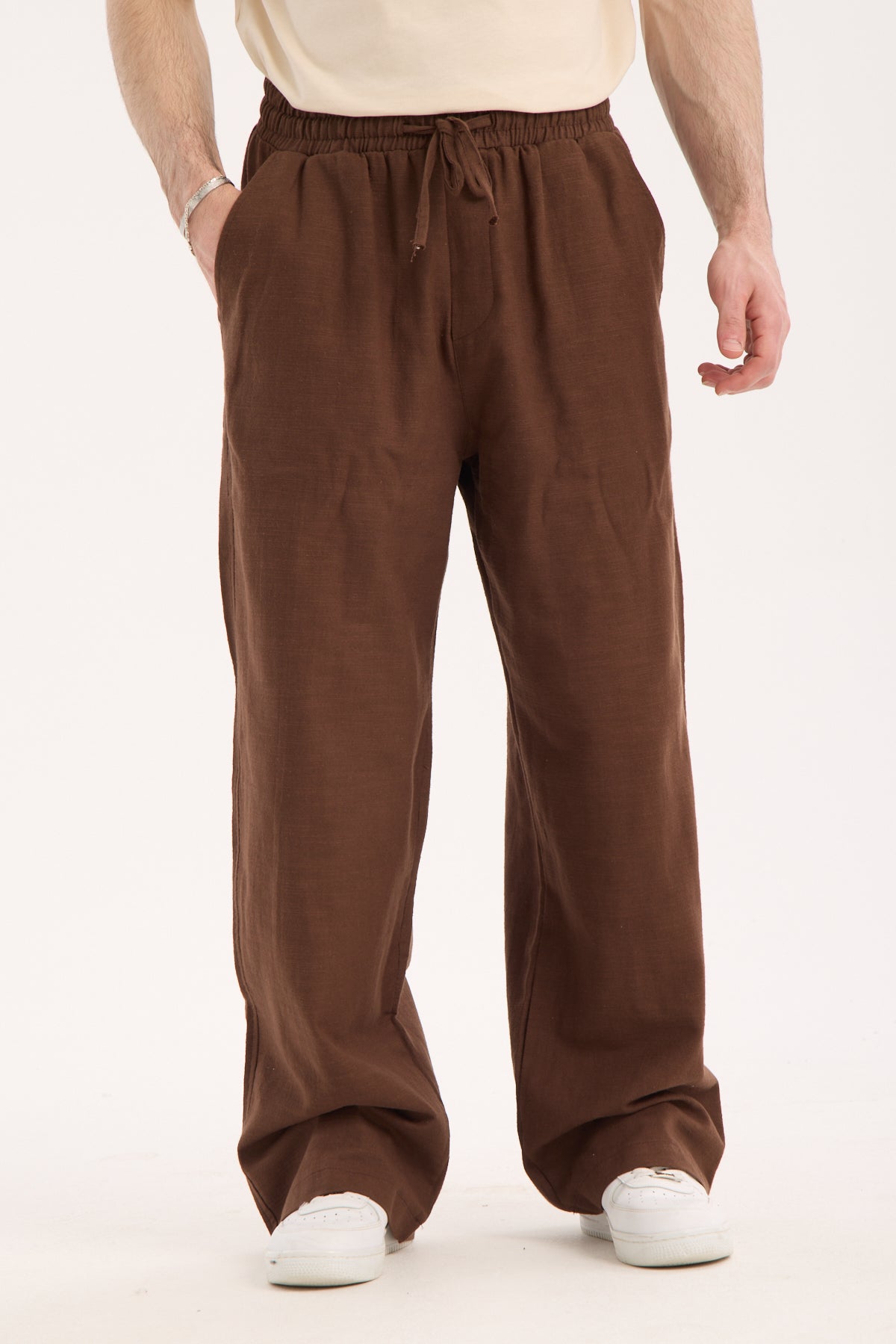 color:brown