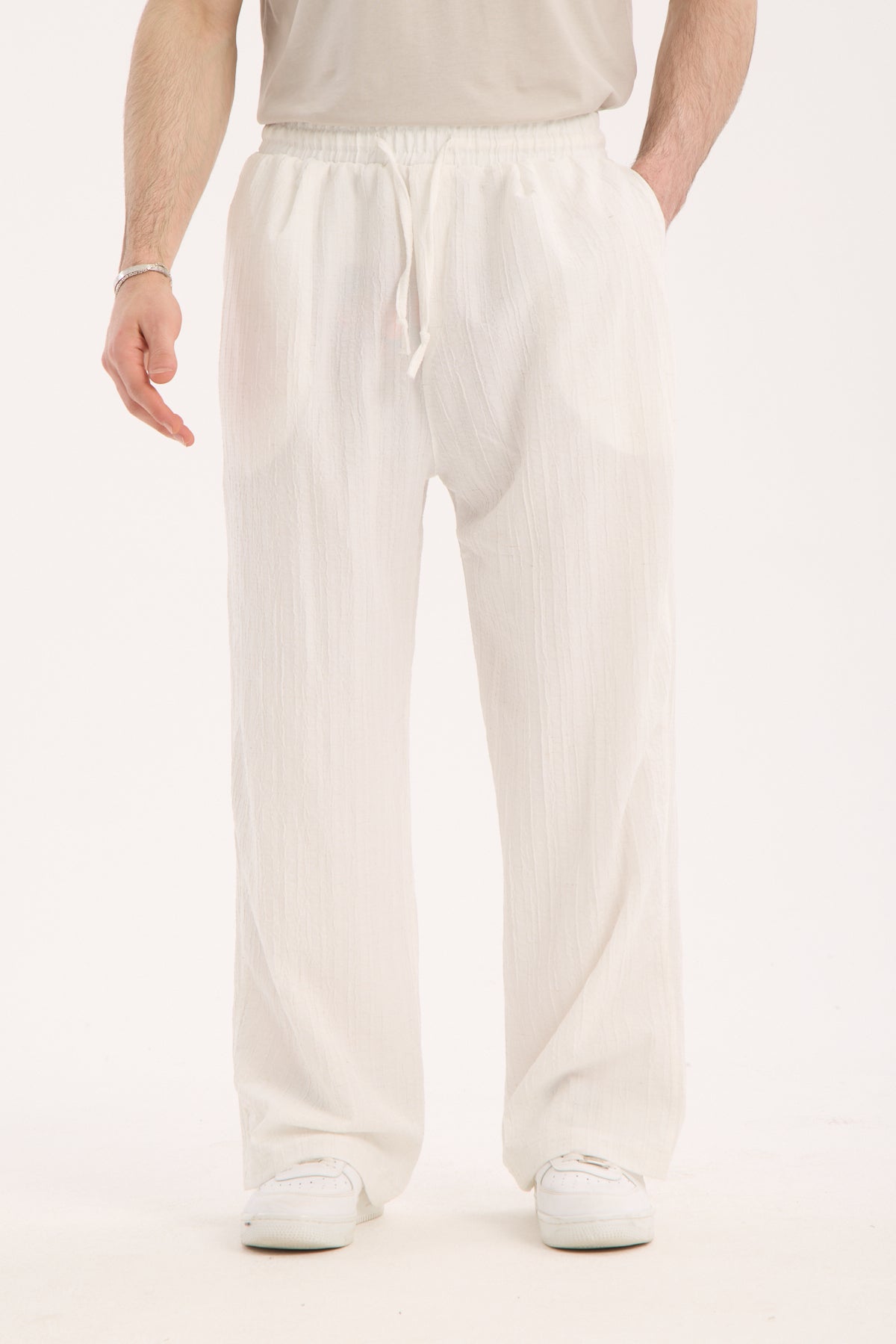 color-card:white color:white