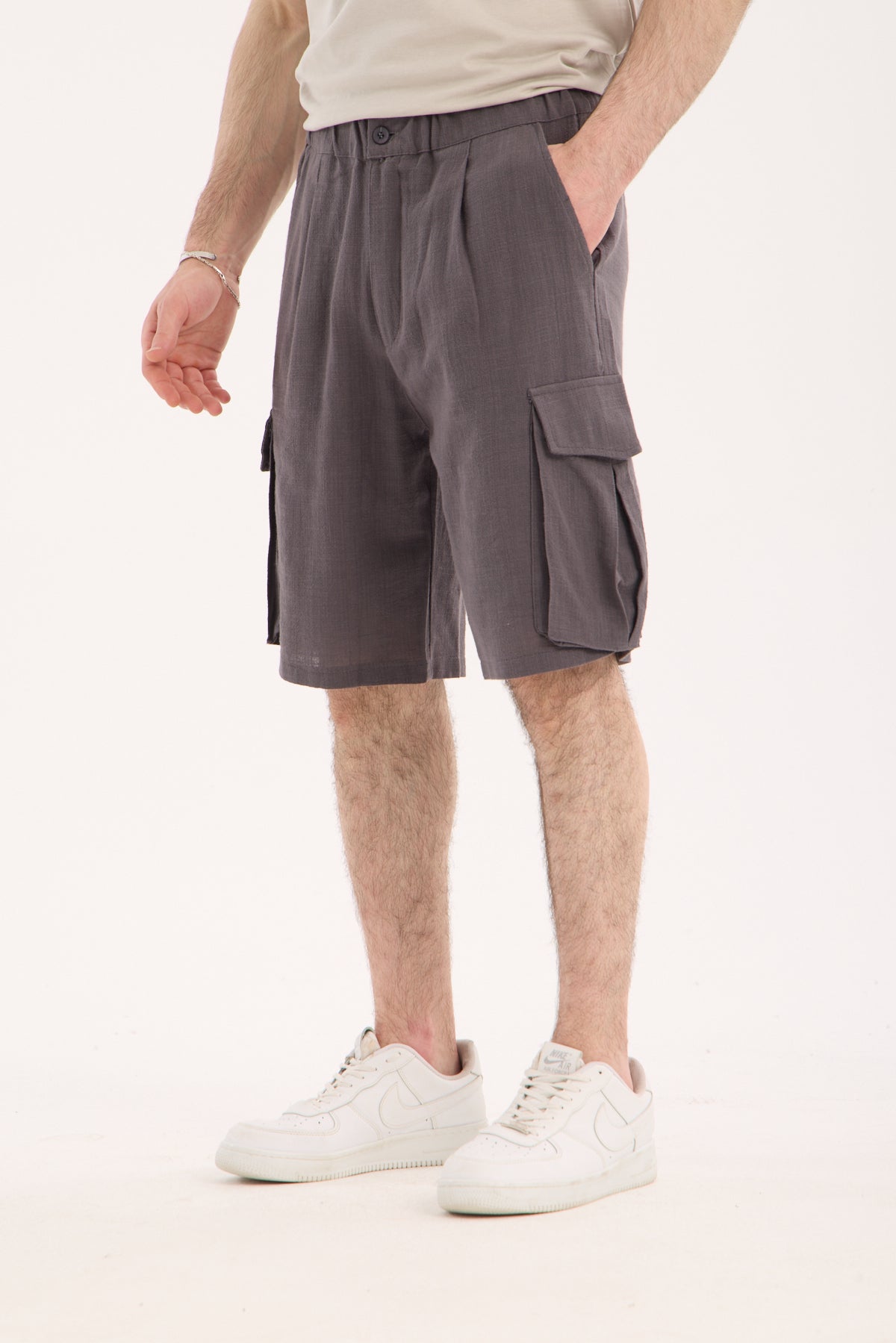  color:gray