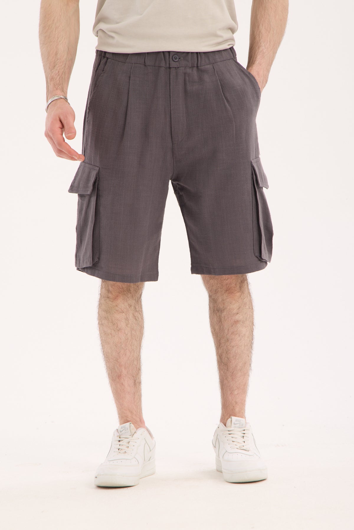  color:gray
