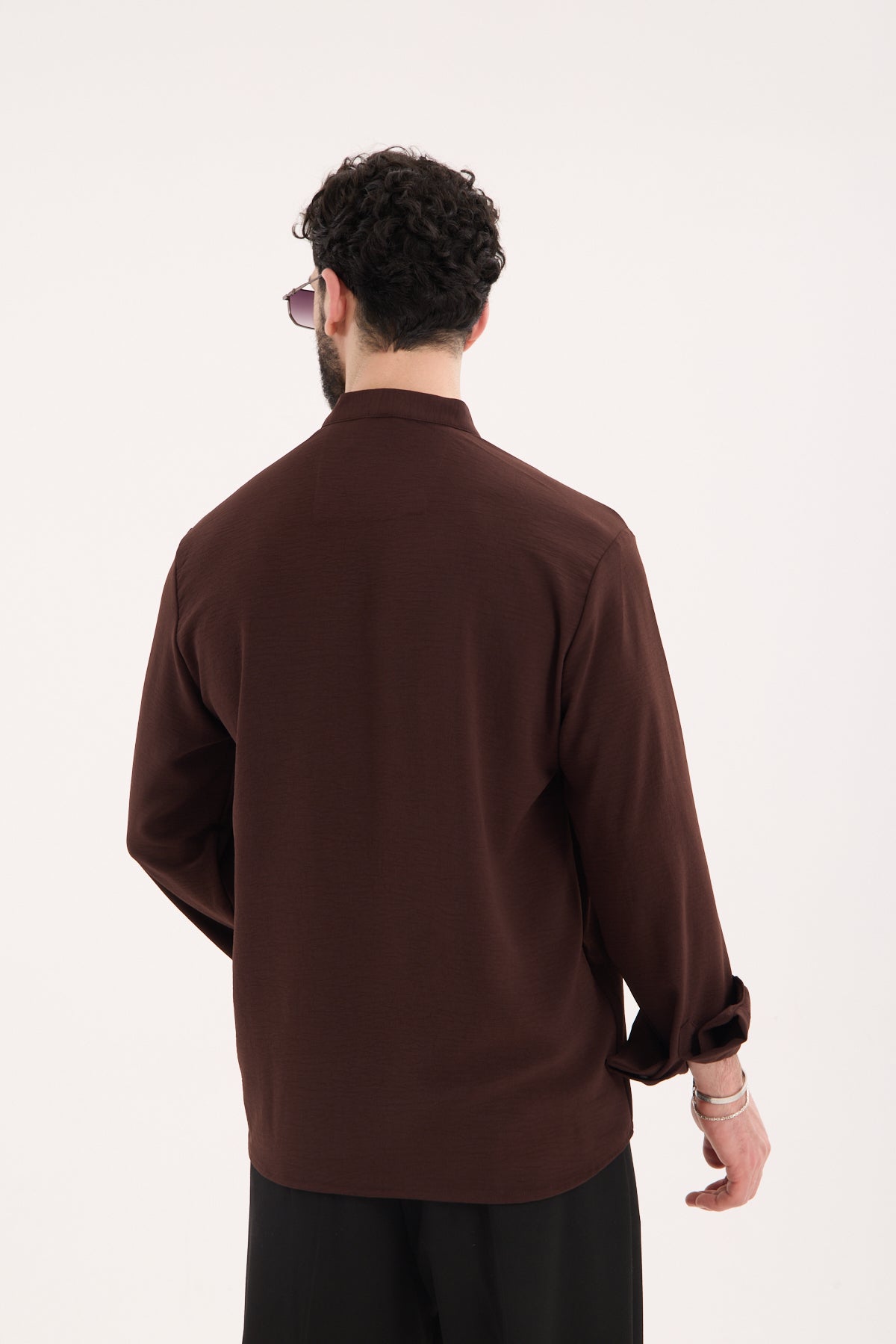 color:brown