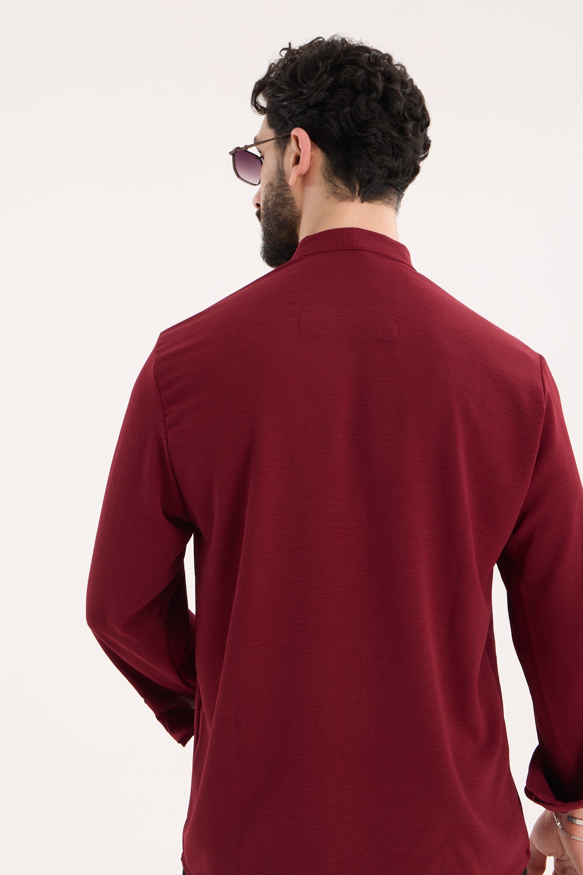  color:burgundy 