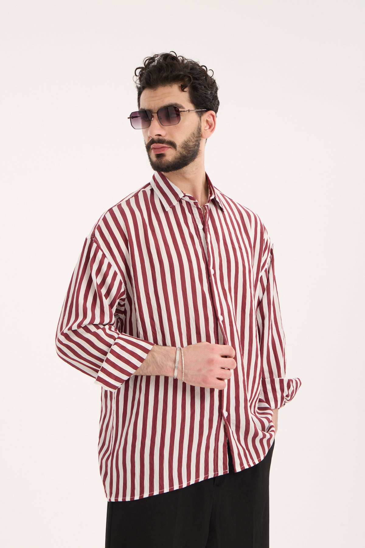 color:burgundy