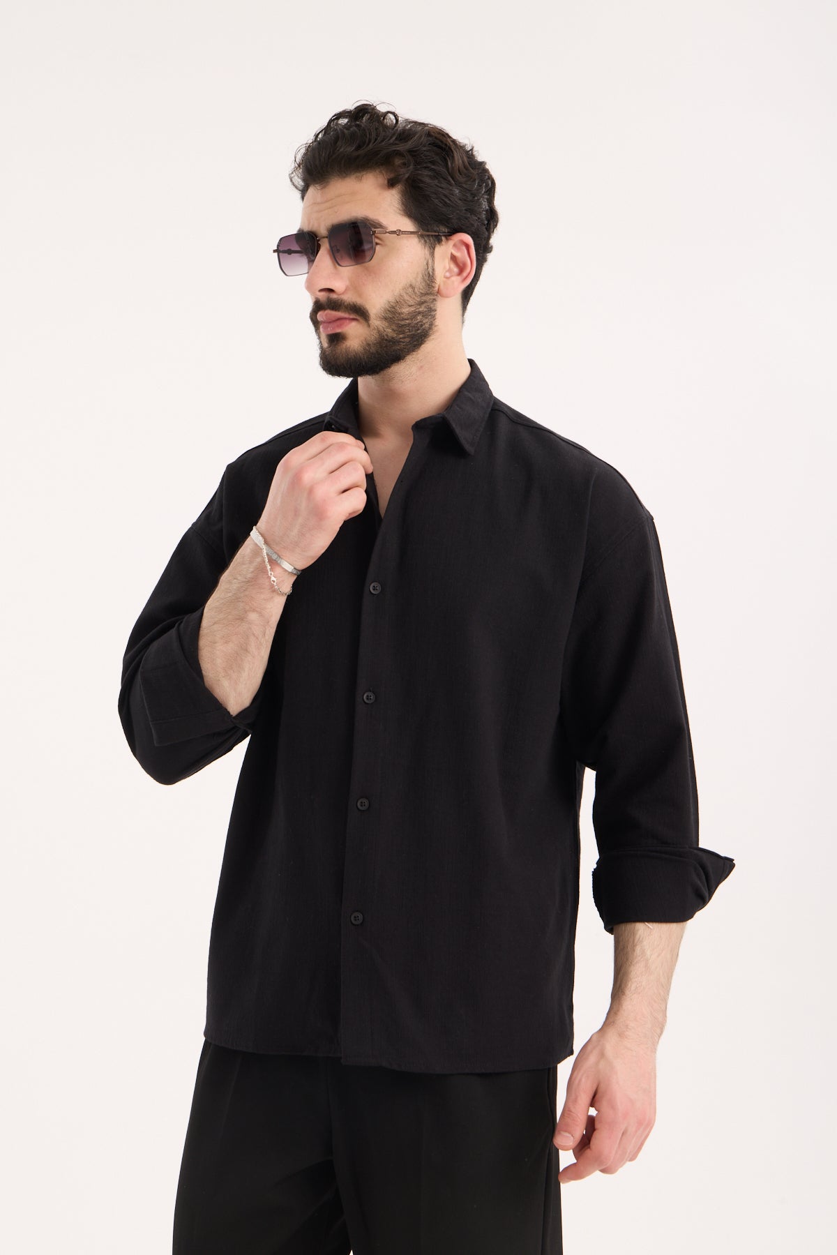  color:black