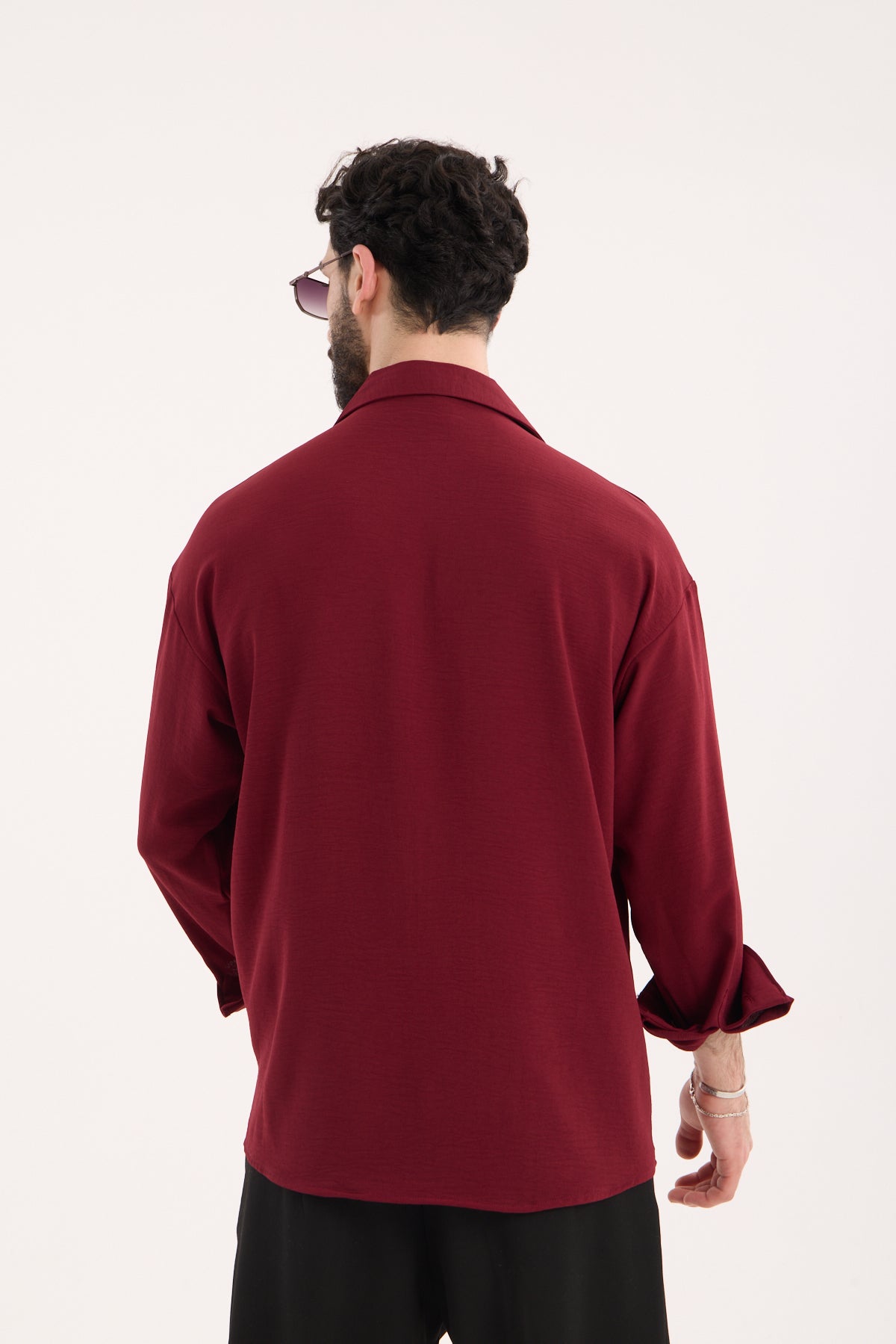 color:burgundy