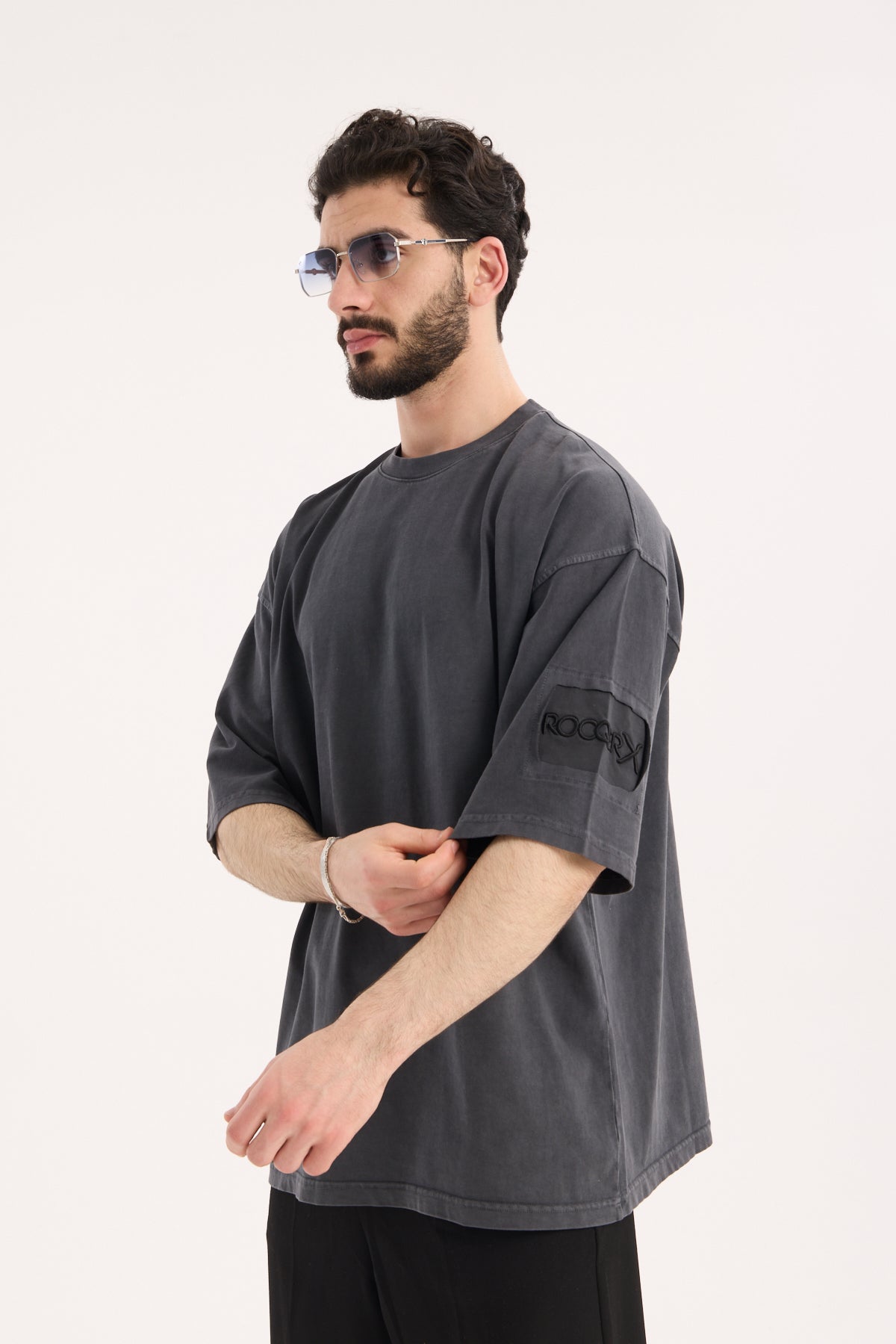 Washed Cotton T-Shirt with Sleeve Embroidery – Men’s Premium Casual Tee R-5865